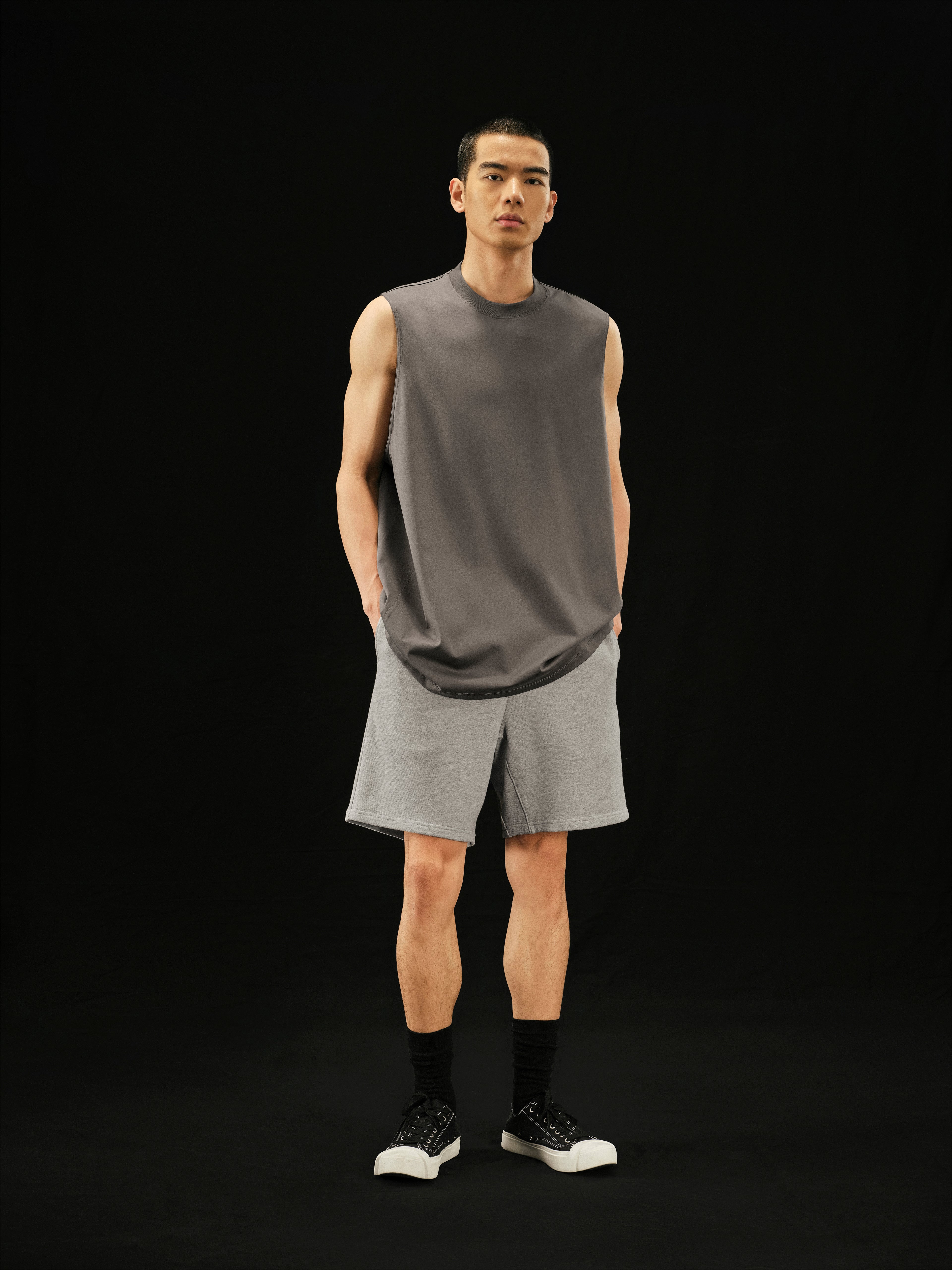 r. Tank Top (Wide Armholes)