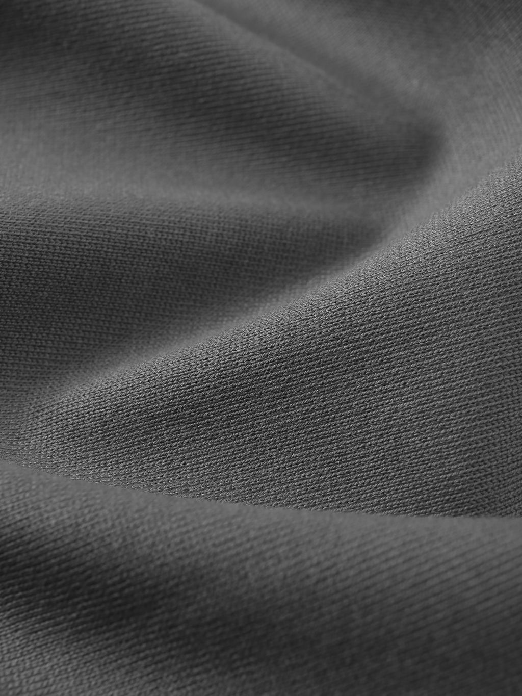 r. 半袖Tシャツ