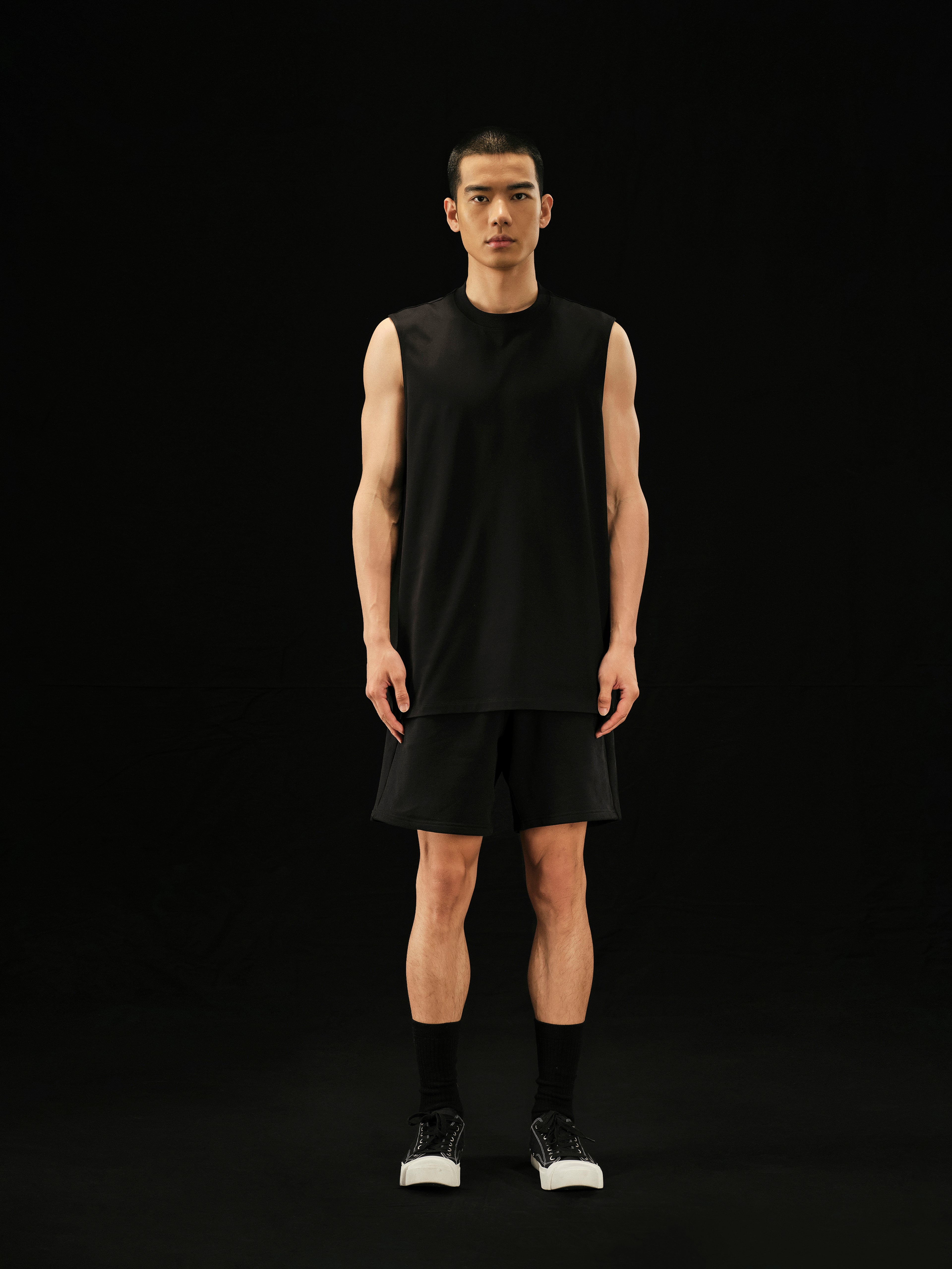 r. Tank Top (Wide Armholes)