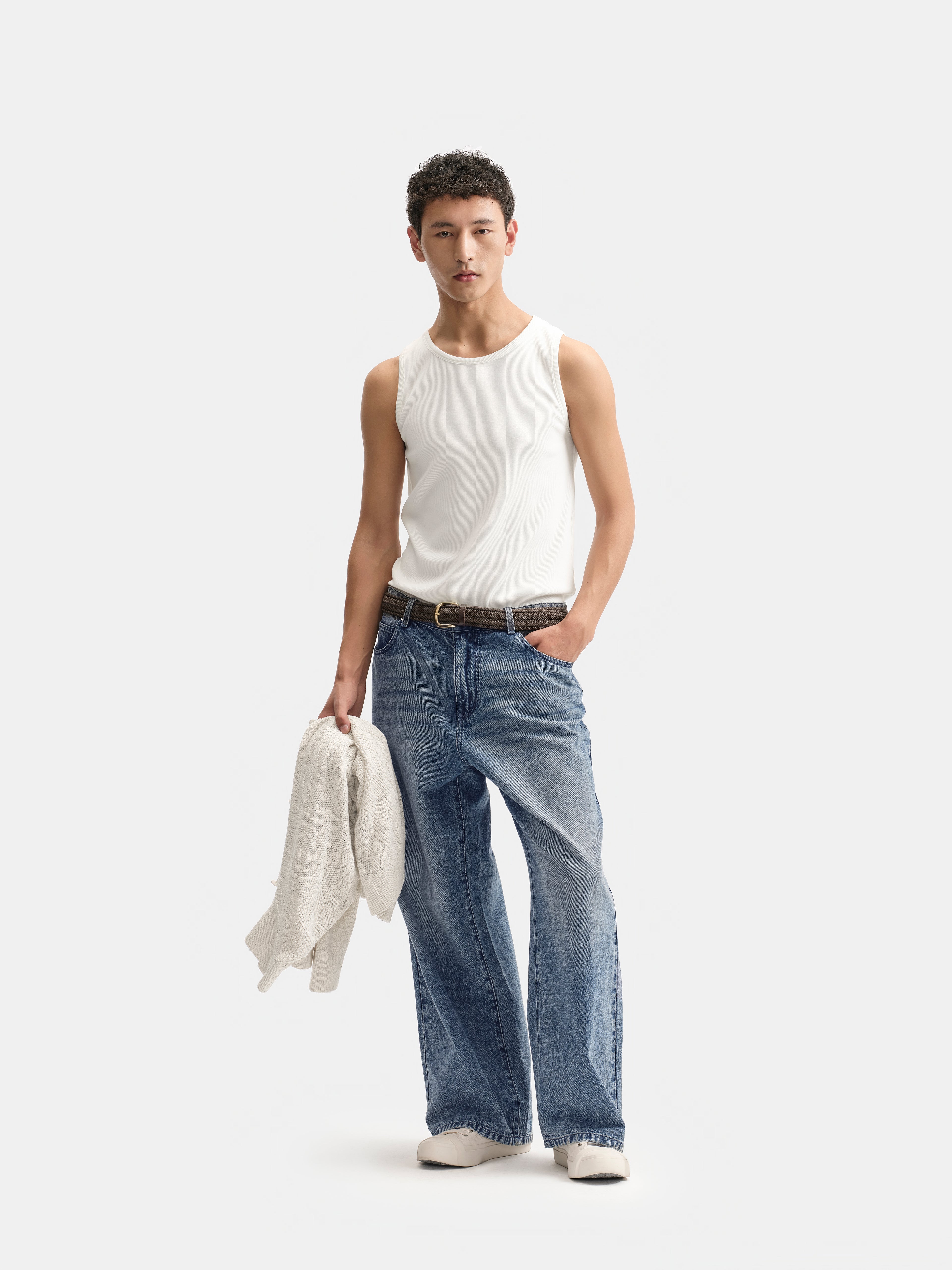 r. Slim-Fit Ribbed Tank Top