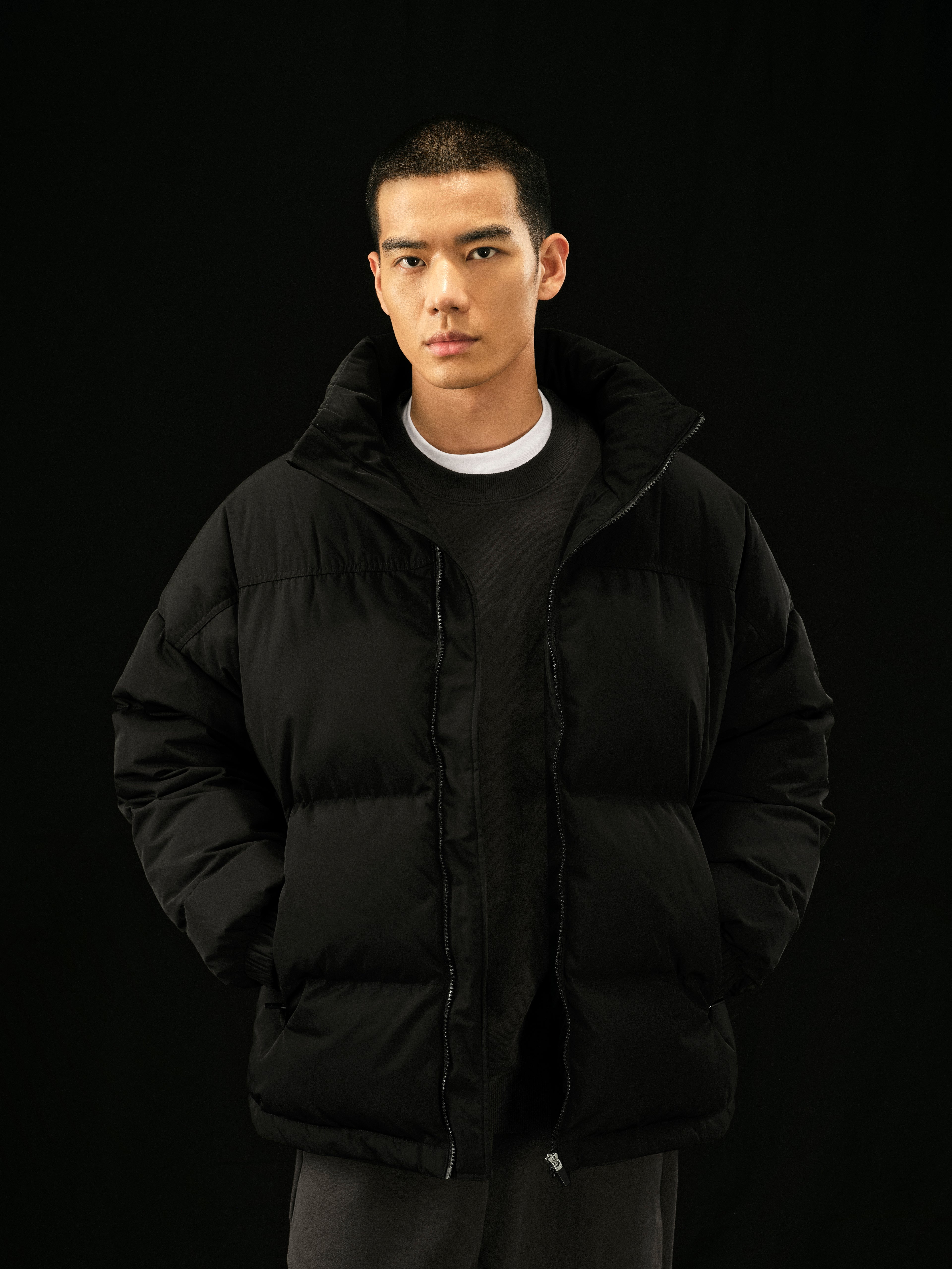 r. Down Jacket
