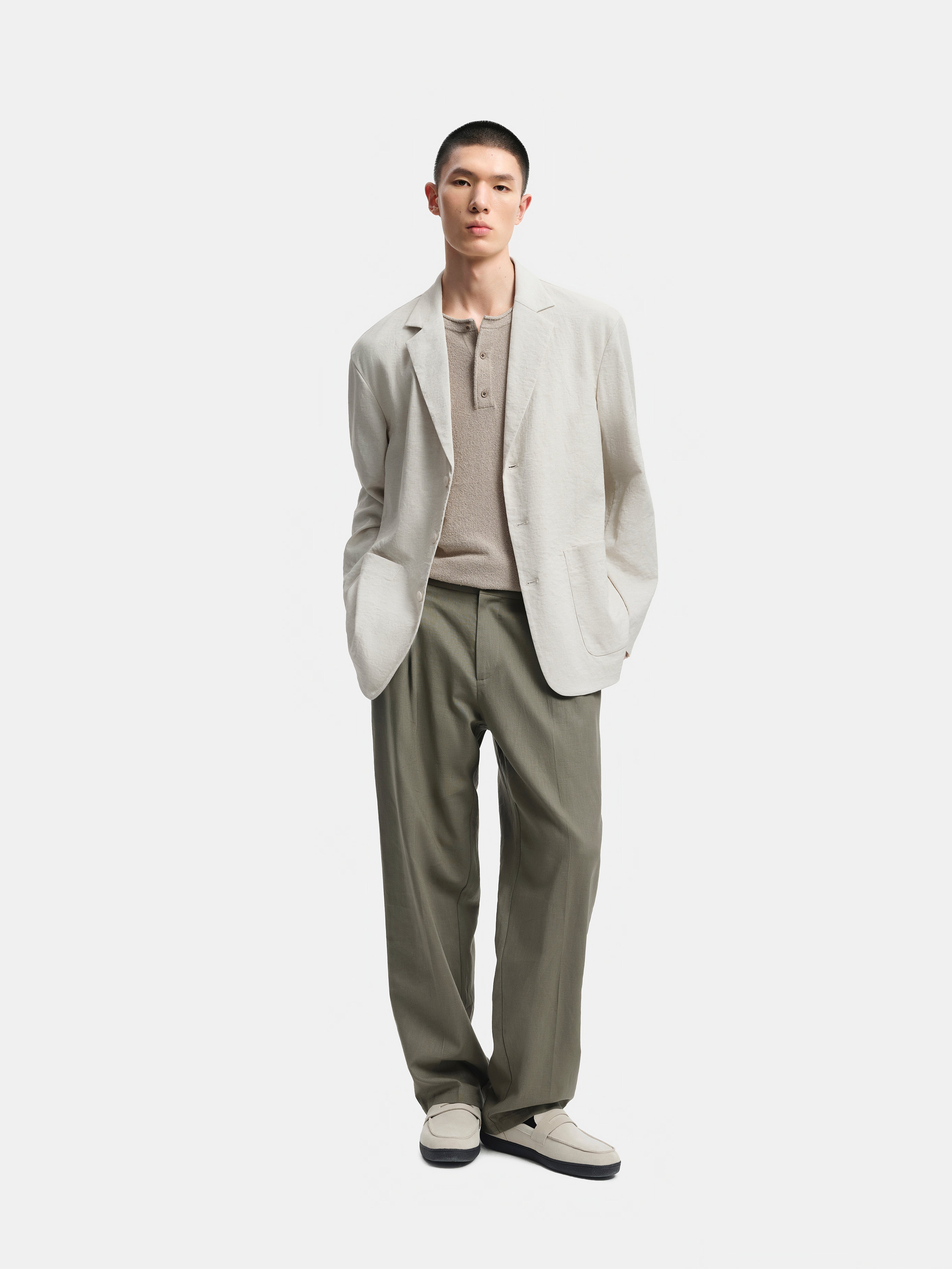 n. Relaxed Notch-Lapel Linen-Texture Blazer