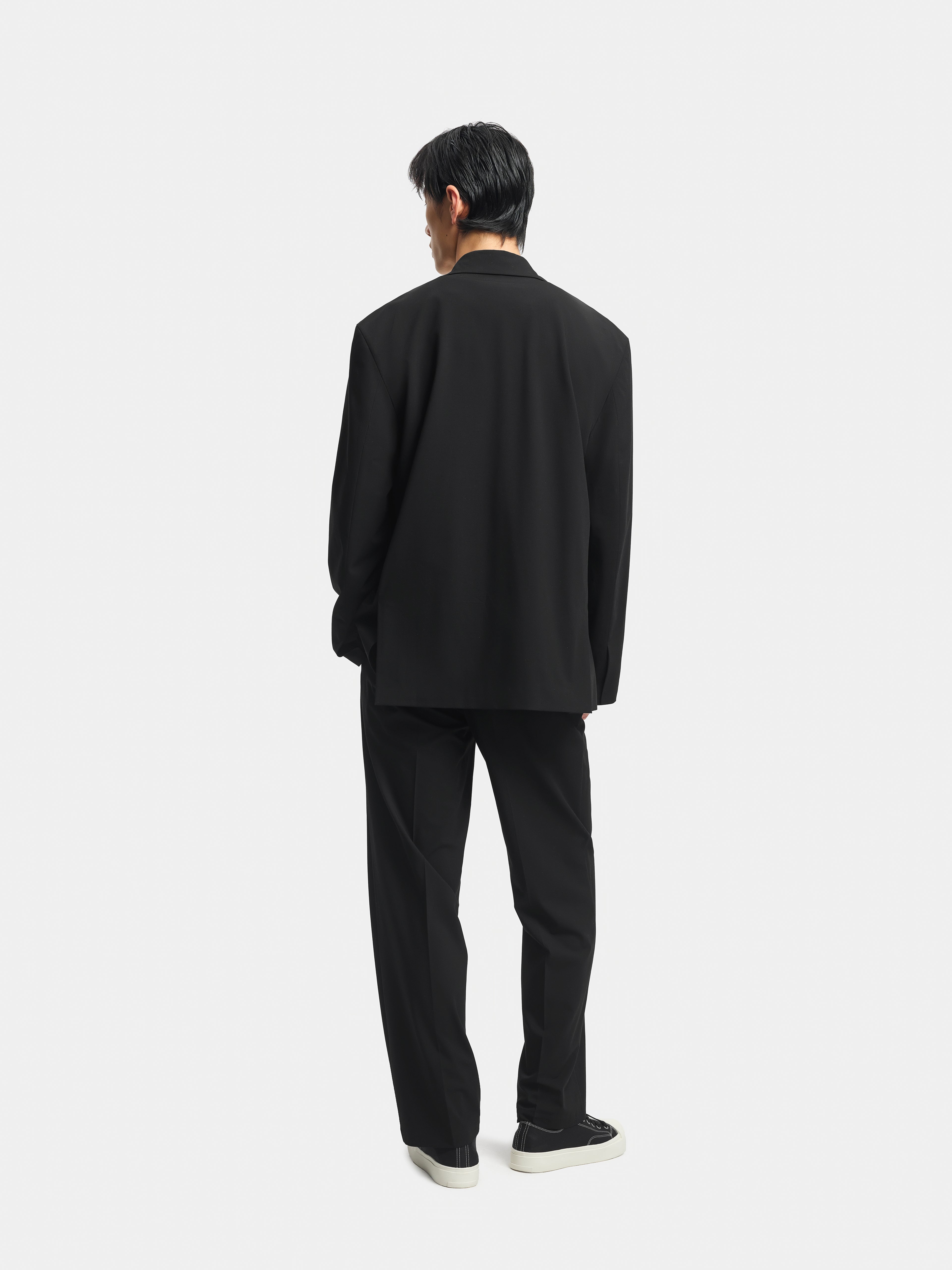 n. Straight-Fit Fine-Spun Pocketless Blazer