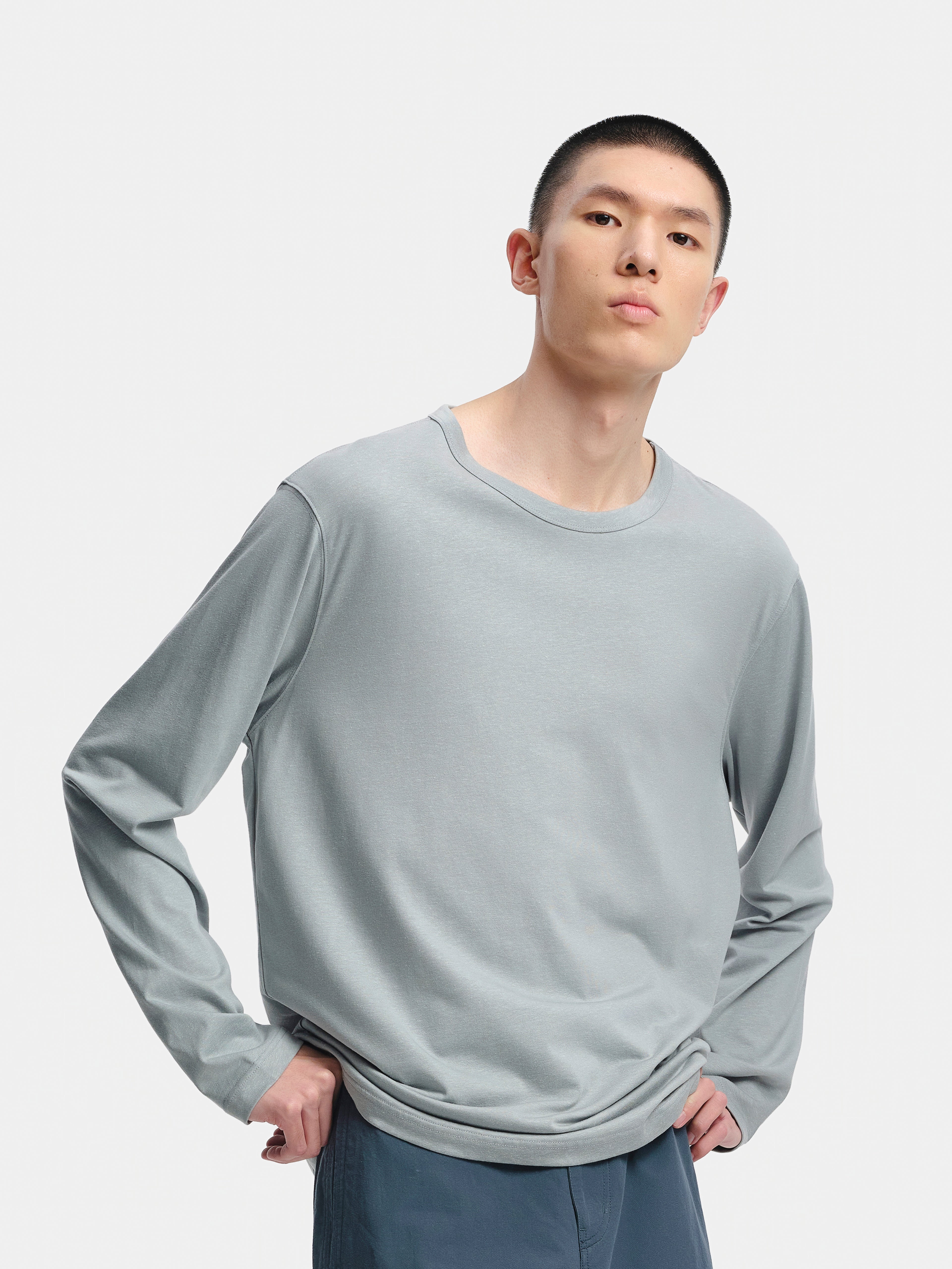 n. Straight-Fit Mélange Long Sleeve T-Shirt