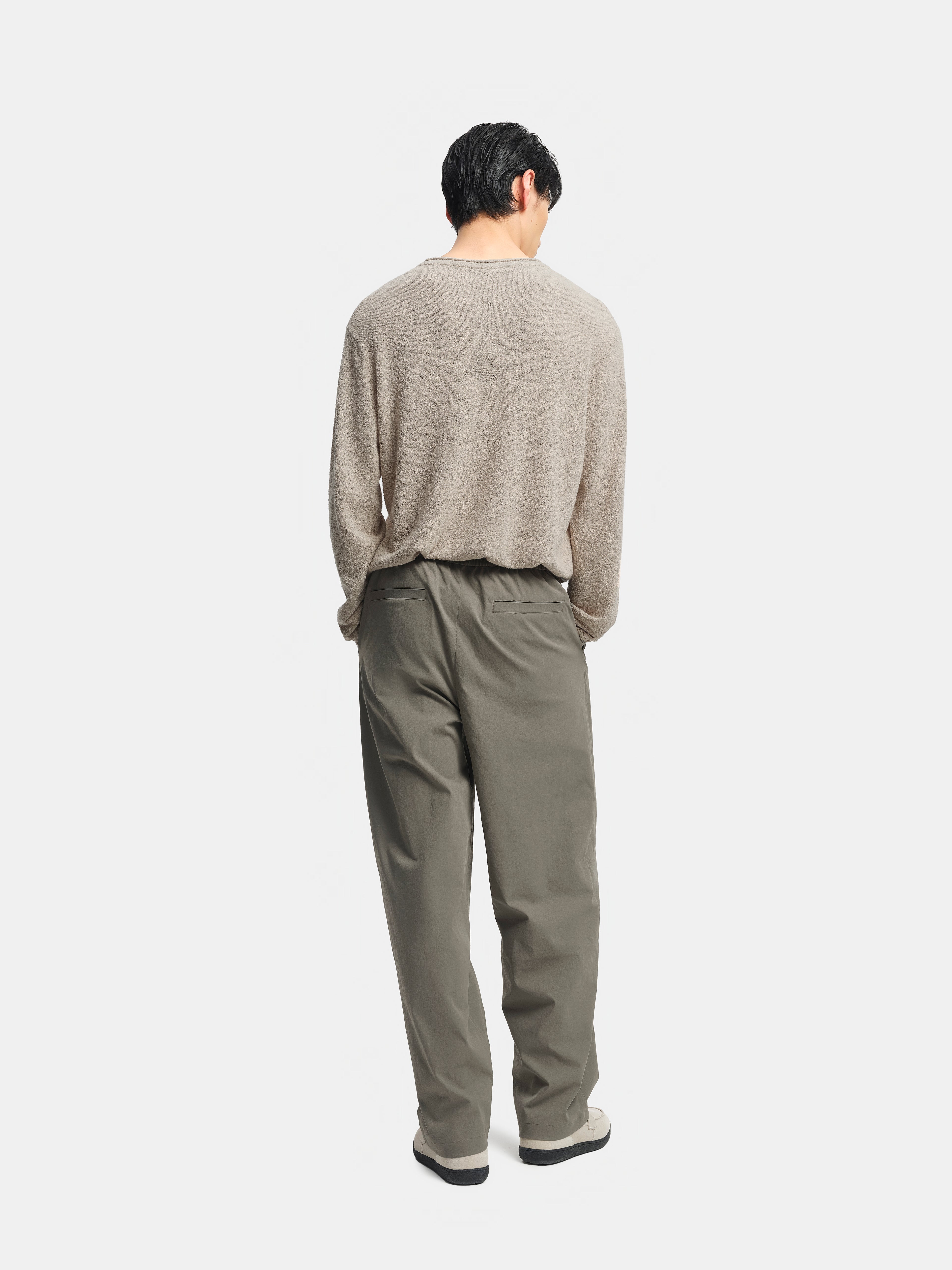 n. コットンリネン　ヘンリーニット