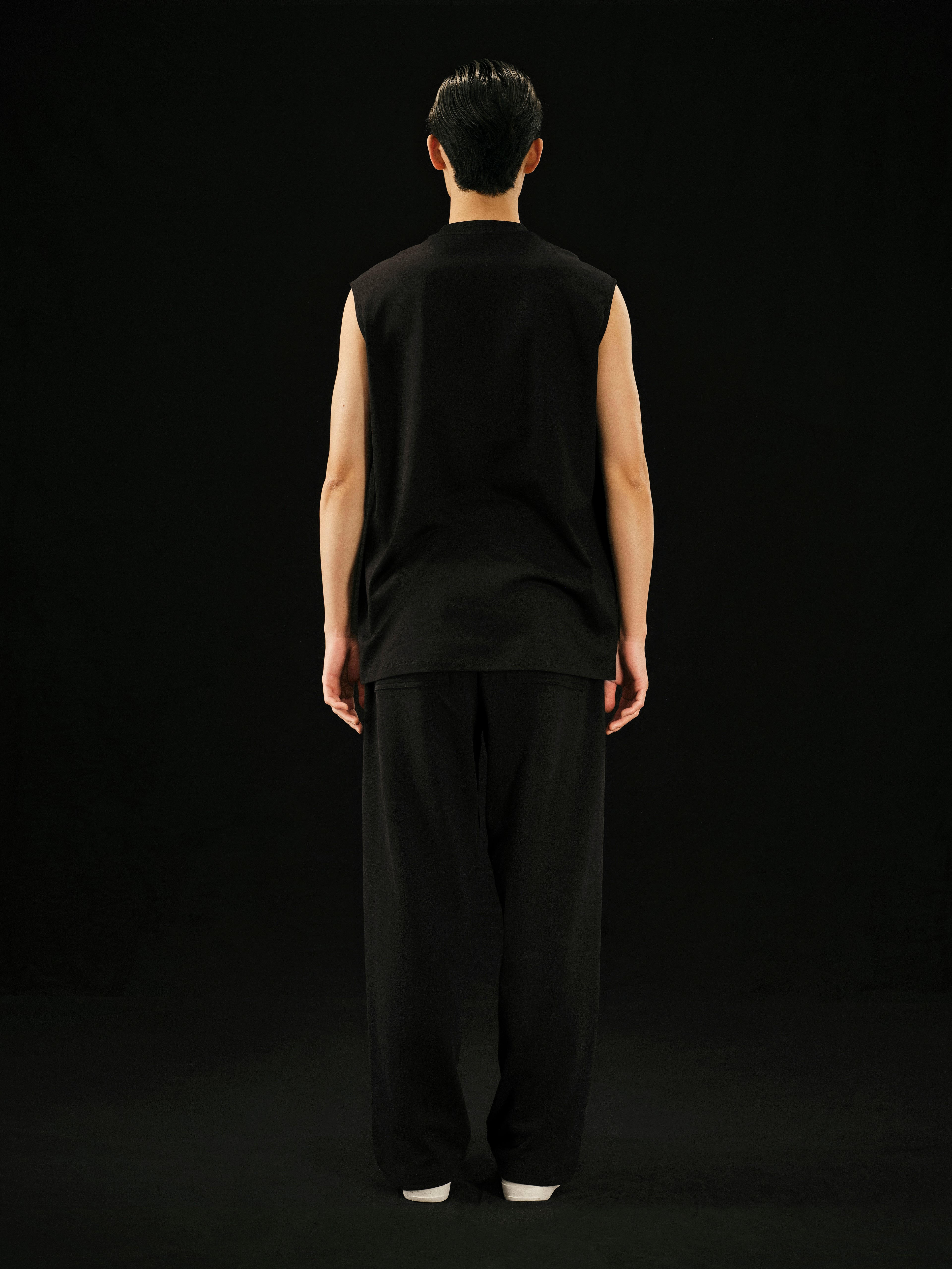 r. Lightweight Loose-Fit Sweatpants