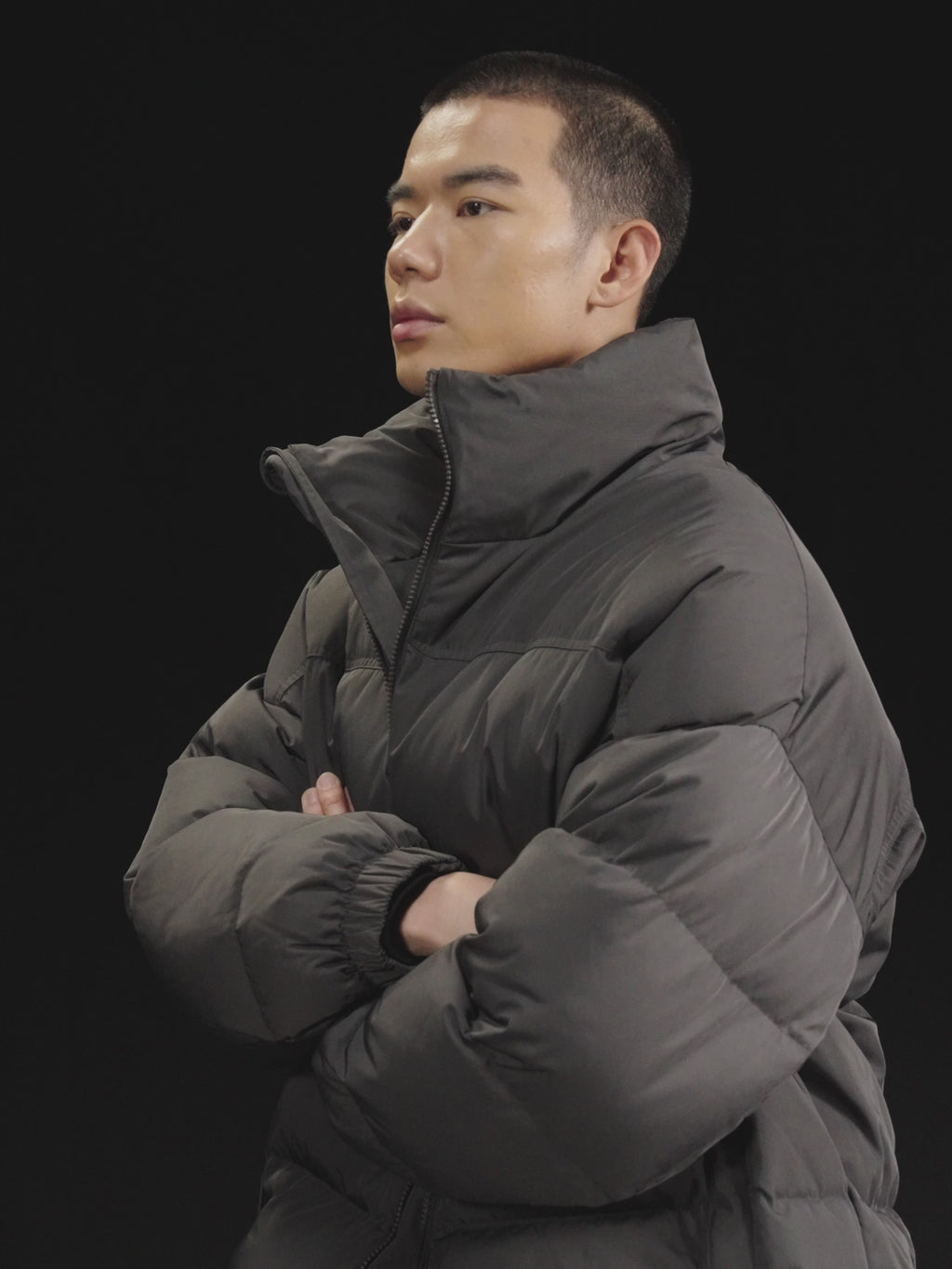 r. Down Jacket